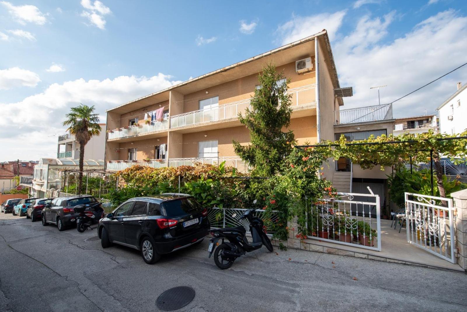 Apartments Mate Split Eksteriør billede